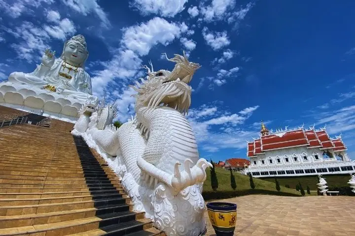 Wat-Huay-Pla-Kang-Temple-Chiang-Rai