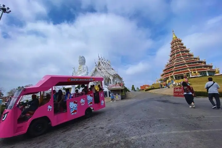 Wat-Huay-Pla-Kang-temple-in-Chiang-Rai